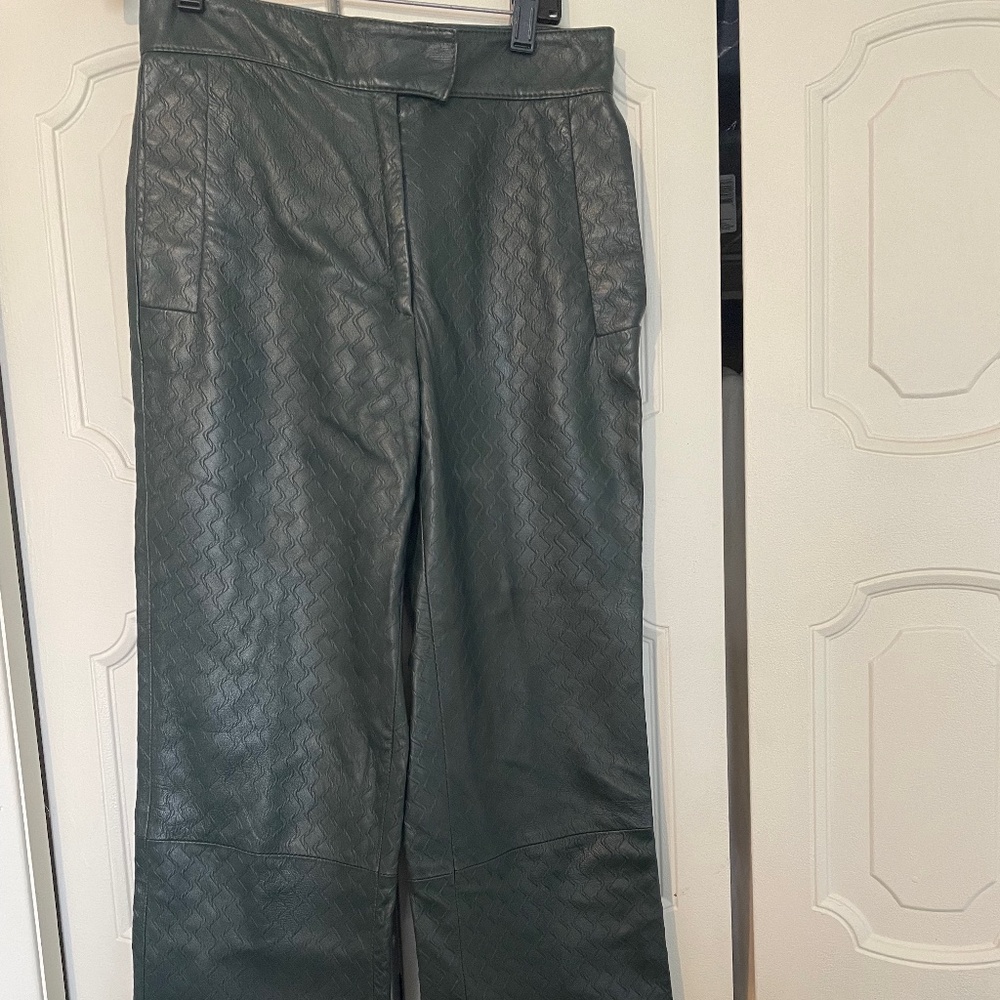 Missoni dark green leather pants, EUC, EU 42/US 6, stunning design.
